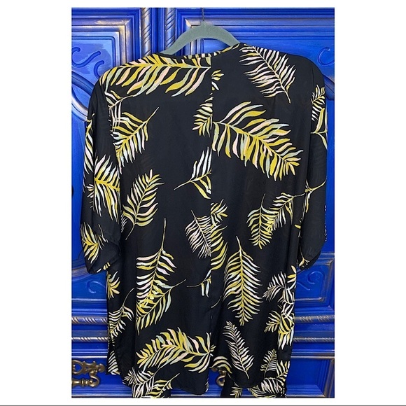 Maurices Shawl Palms Open Light Sheer Tunic S/M - Picture 2 of 2